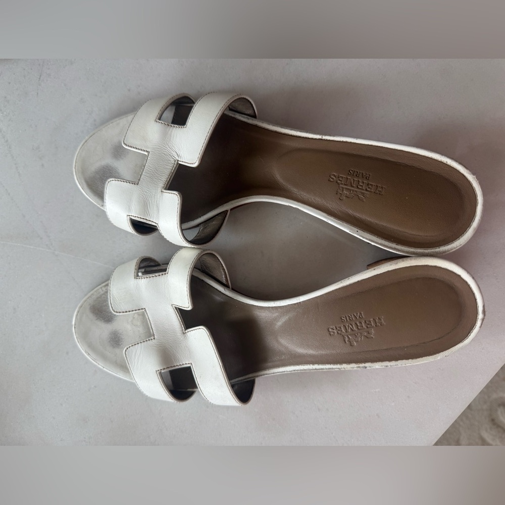 Hermes' Oasis Leather Slides